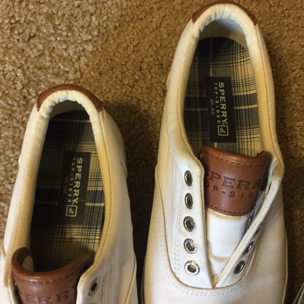 Two pairs size 9 1/2 - Picture 2 of 5